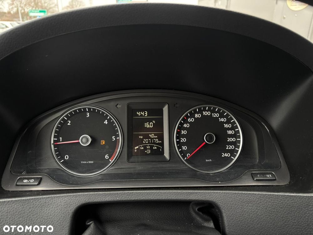 Volkswagen Transporter Caravelle Lang Profi - 18