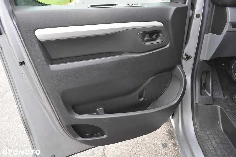 Opel Vivaro - 13
