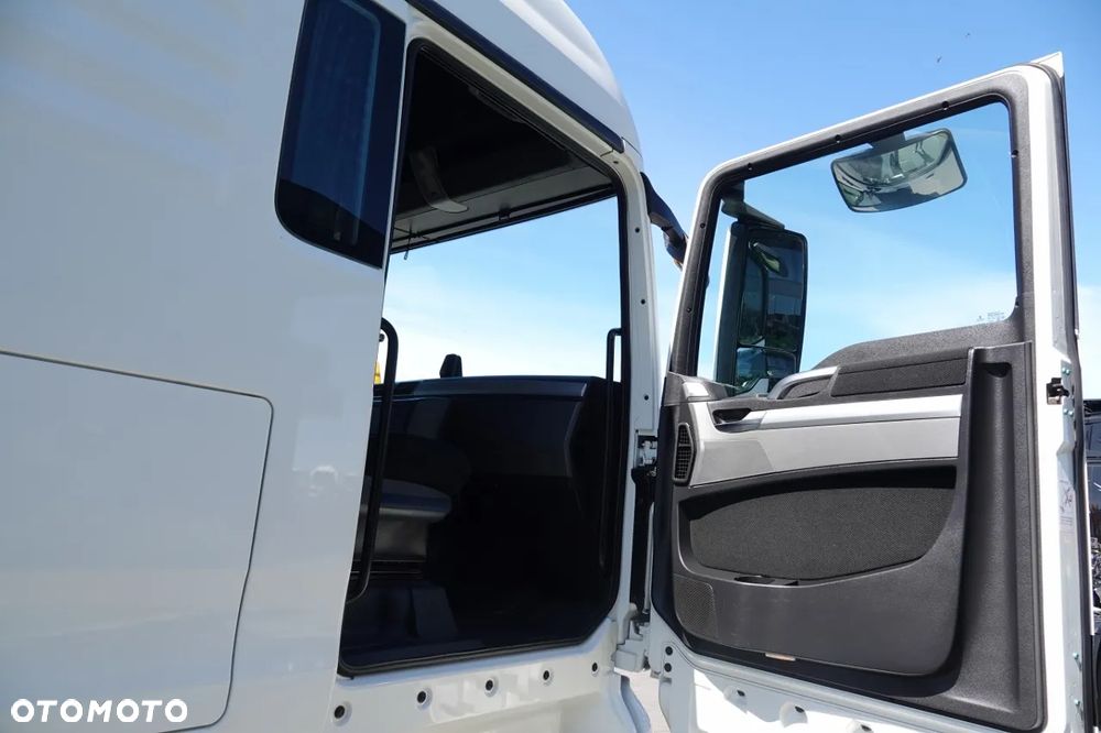 MAN TGX 18.440 / 2017 / OPONY 100 % / EURO 6 / - 35