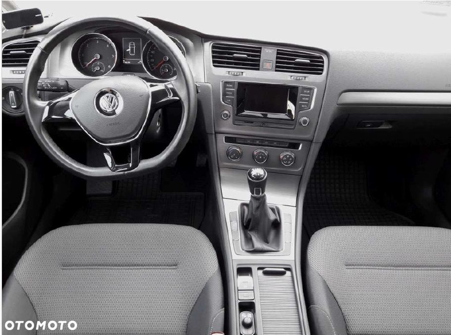 Volkswagen Golf 1.6 TDI BlueMot Comfortline - 5