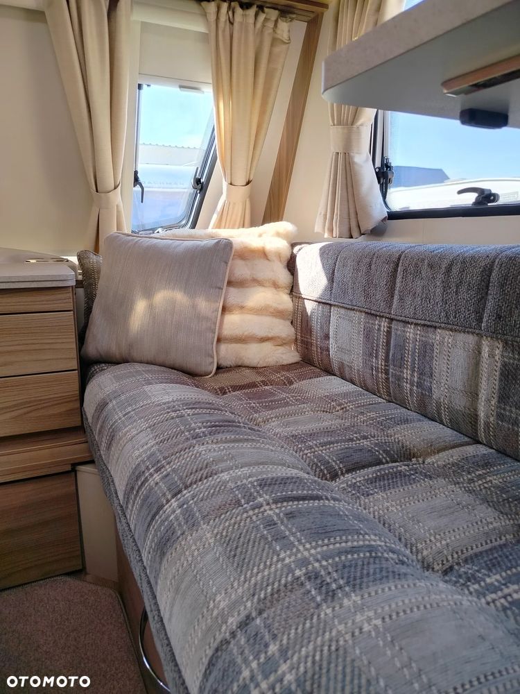 SWIFT Pirouette - 19