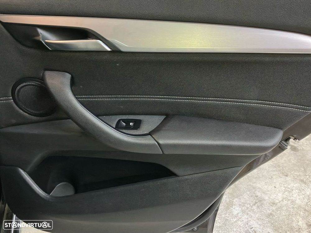 BMW X1 16 d sDrive Line Sport - 21