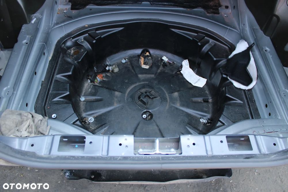 Błotnik tył tylny lewy prawy ćwiartka tylna lewa prawa OE Mercedes W216 C216 Lift C197 - 16