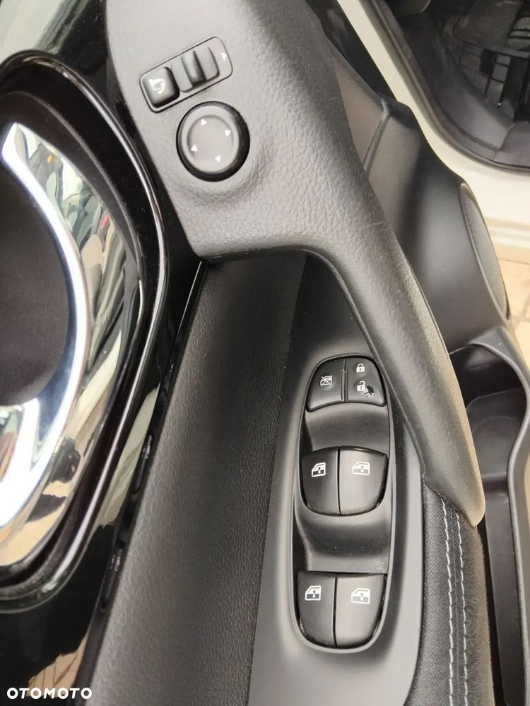 Nissan Qashqai 1.7 dCi Xtronic ALL-MODE 4x4i N-CONNECTA - 16