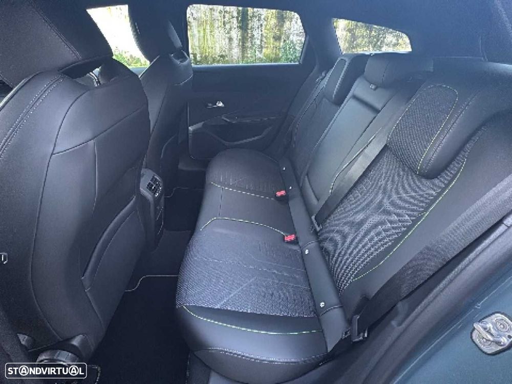 Peugeot 308 SW - 10