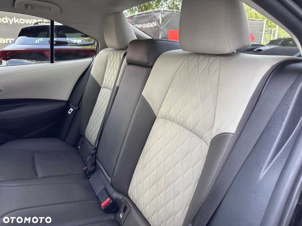 Toyota Corolla 1.8 Hybrid GPF Executive - 20