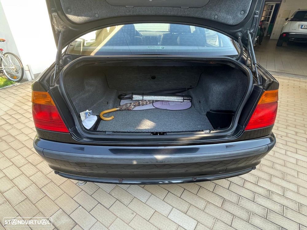 BMW 320 d Touring - 5