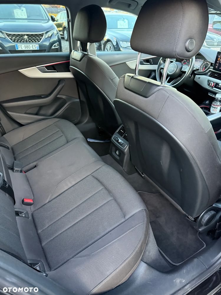 Audi A4 Avant 30 TDI mHEV Advanced S tronic - 19