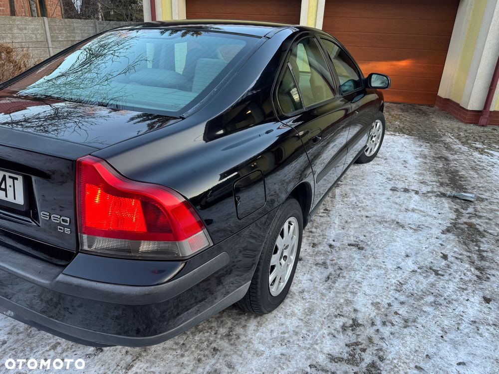 Volvo S60 2.4 D5 - 6