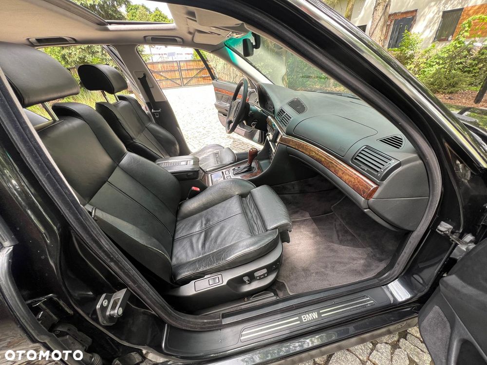 BMW Seria 7 740i V8 - 14