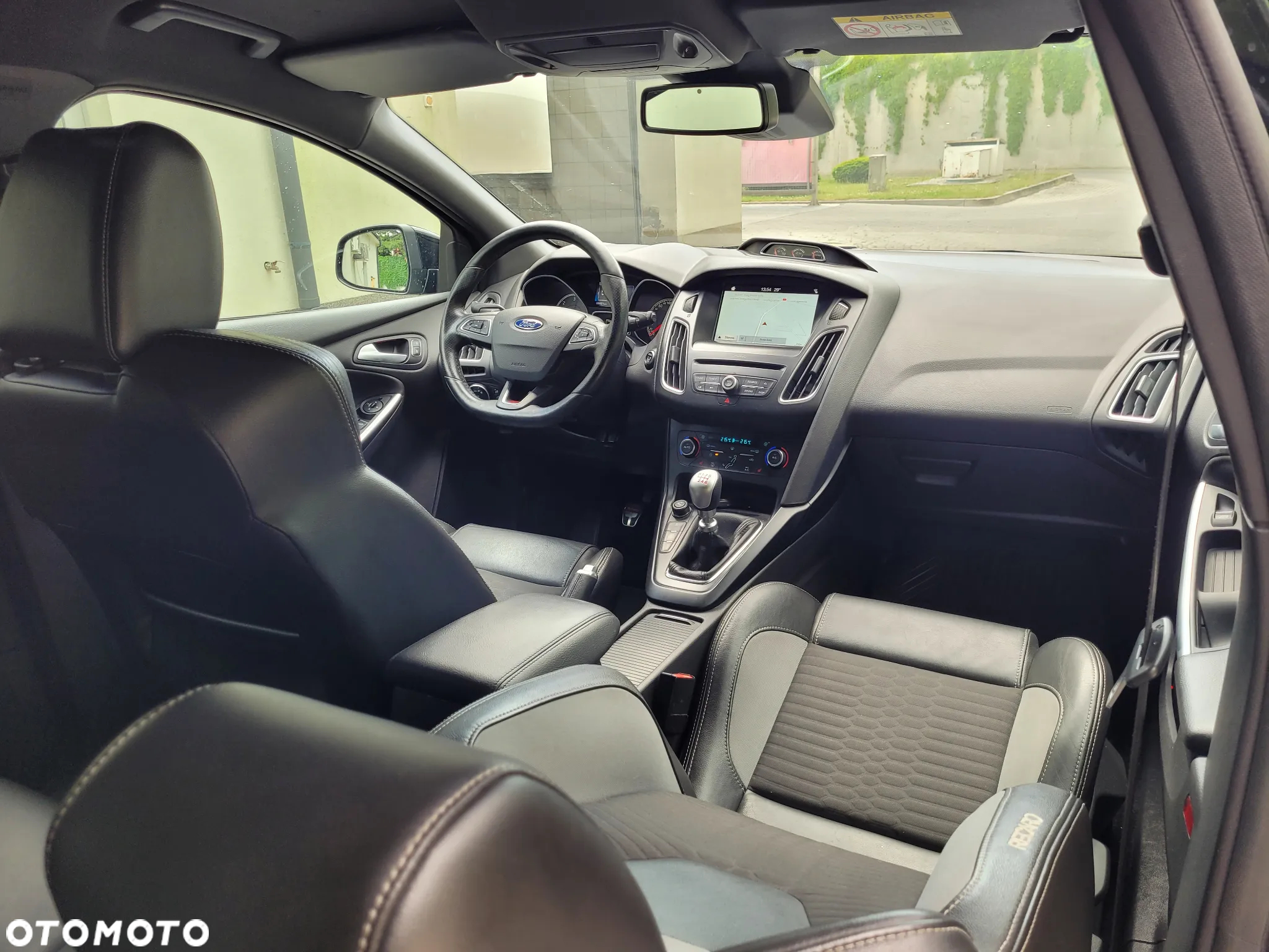 Ford Focus Turnier 2.0 TDCi ST mit Leder-Sport-Paket - 15