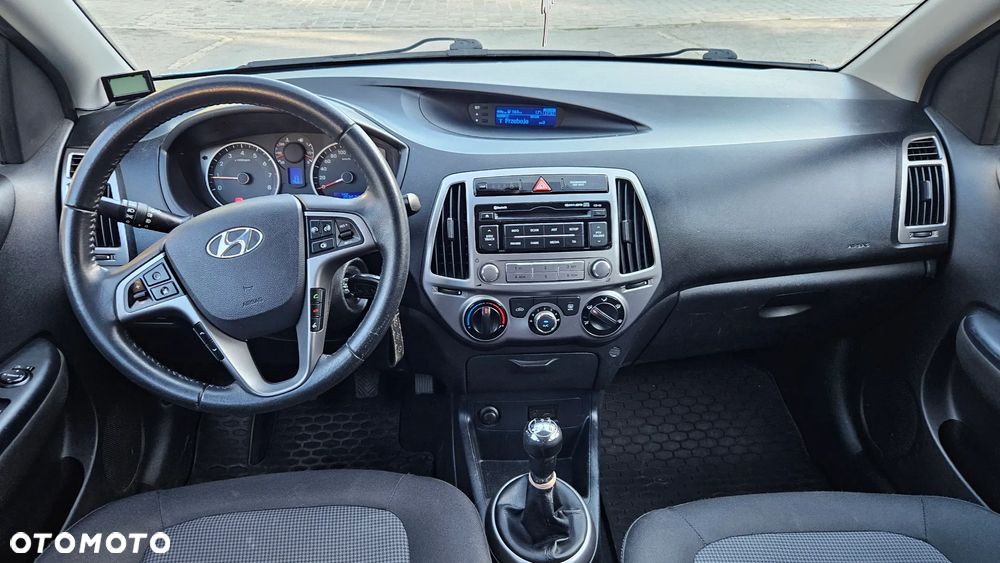 Hyundai i20 1.25 Wersja Jubileuszowa - 16