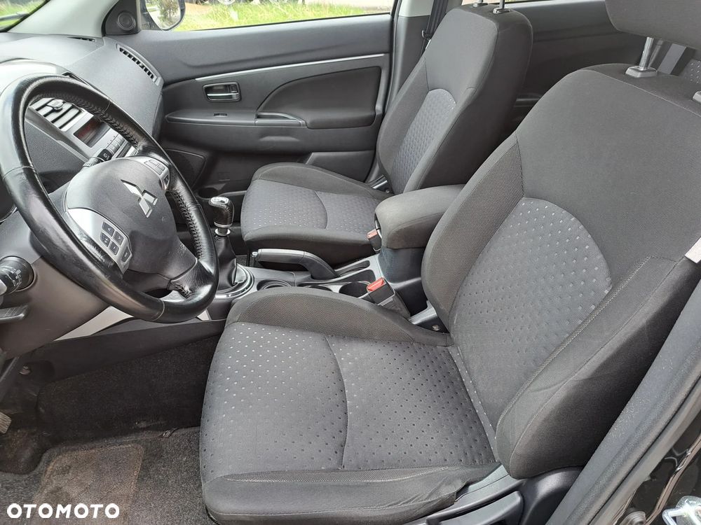 Mitsubishi ASX - 9