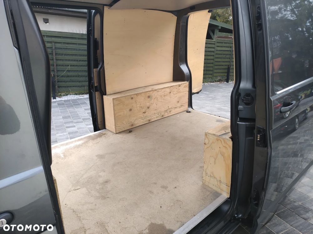 Volkswagen Transporter - 16