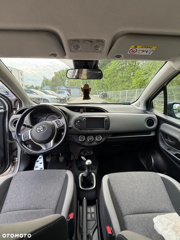 Toyota Yaris 1.4 D-4D Active EU6 - 13
