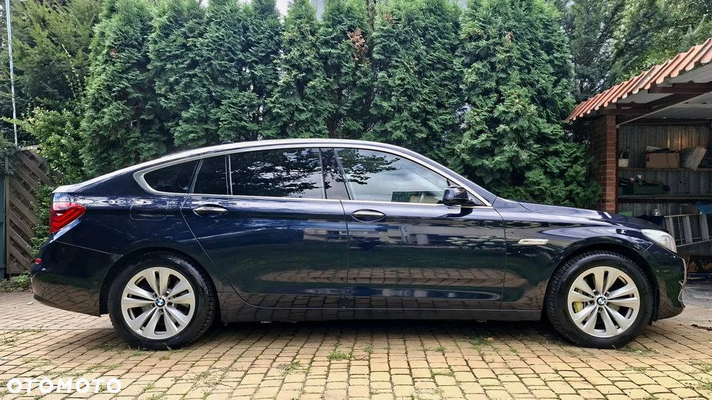 BMW 5GT - 2