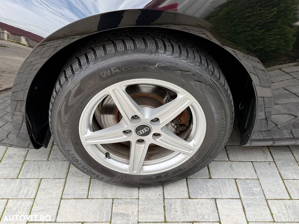 Audi A4 35 TDI S tronic MHEV Basic - 24