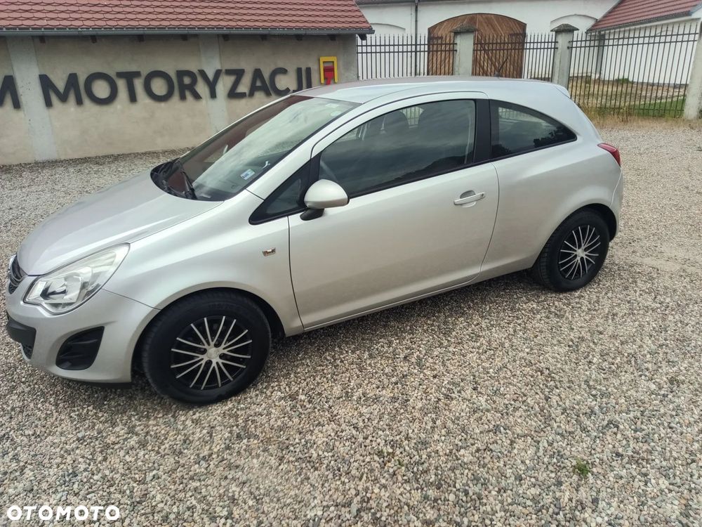Opel Corsa 1.2 16V Essentia - 6