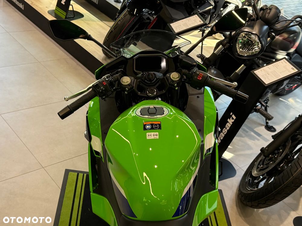 Kawasaki Ninja - 15