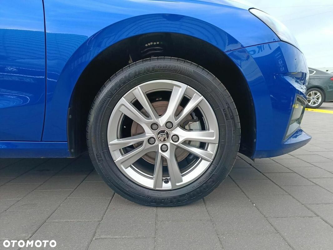 Skoda Fabia 1.0 TSI Selection DSG - 18
