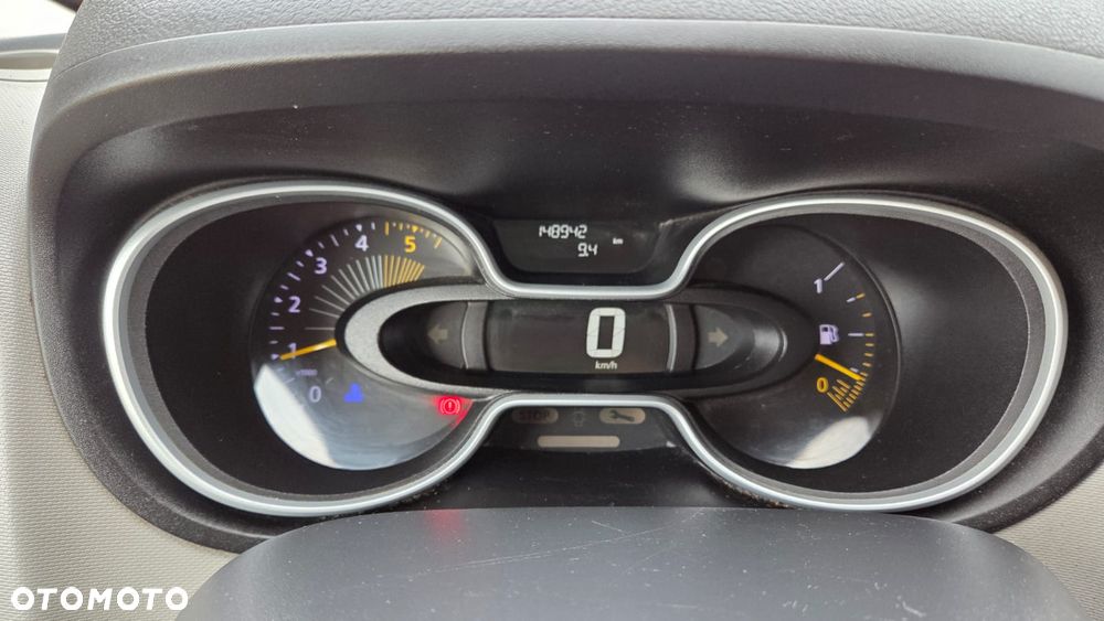 Renault TRAFIC - 6