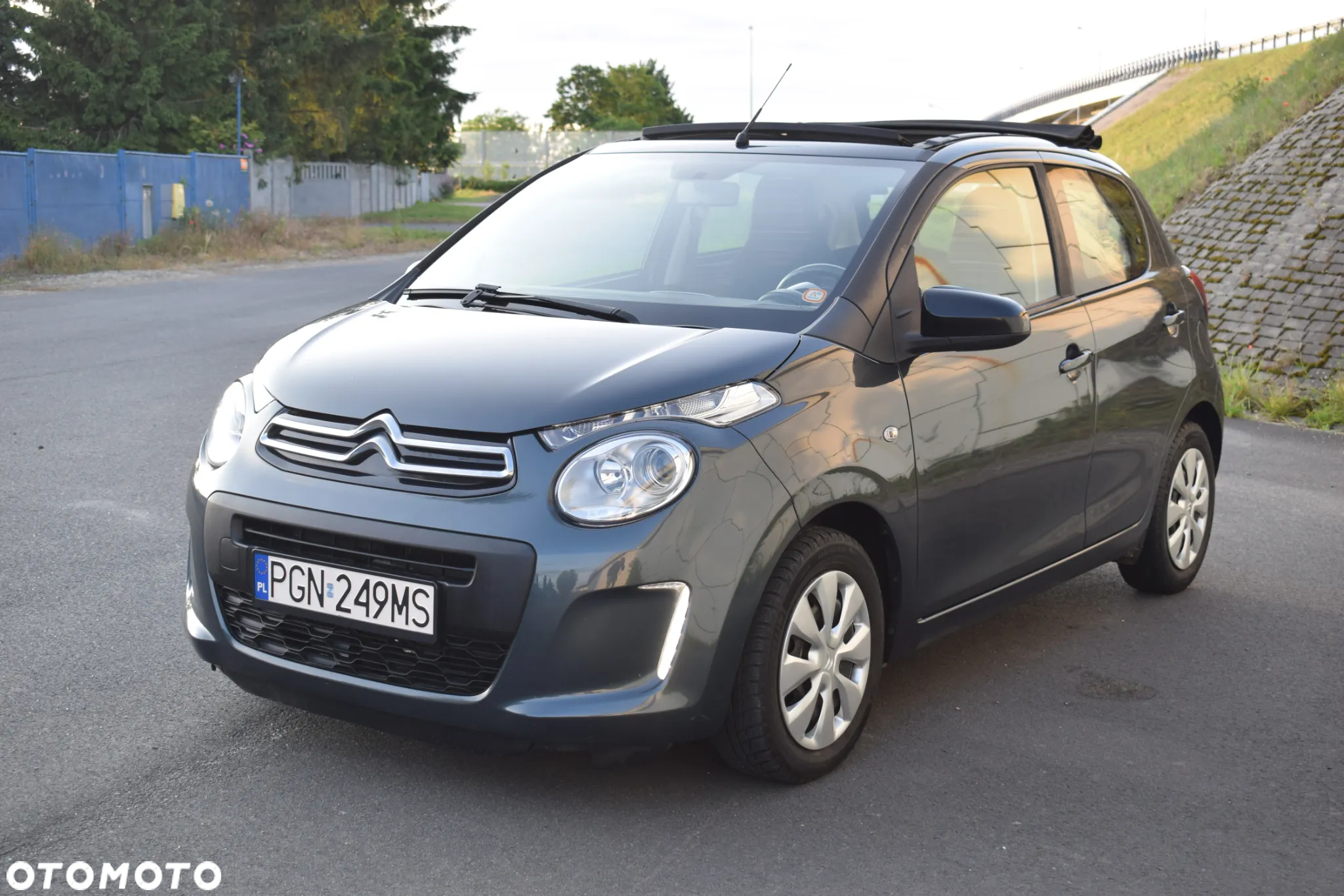 Citroën C1 1.0 VTi Live EU6 - 12