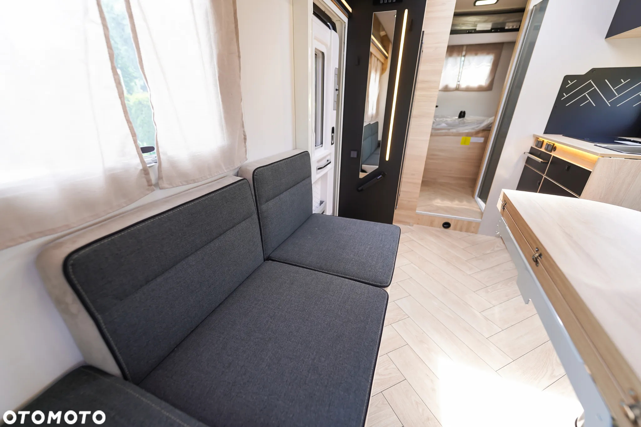 Ford Chausson 720 Etape Line - 25