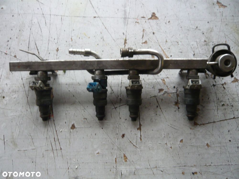 listwa wtryskowa 0280160516 audi a4 b5 - 1