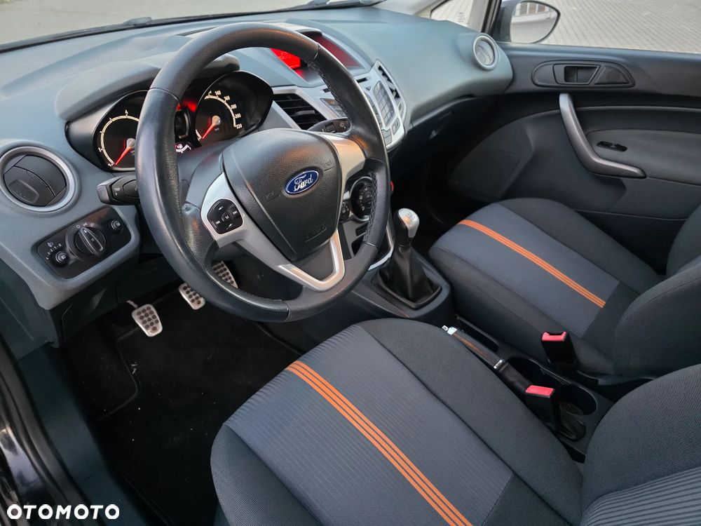 Ford Fiesta - 8