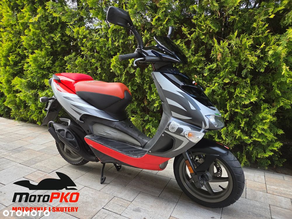 Aprilia SR - 1