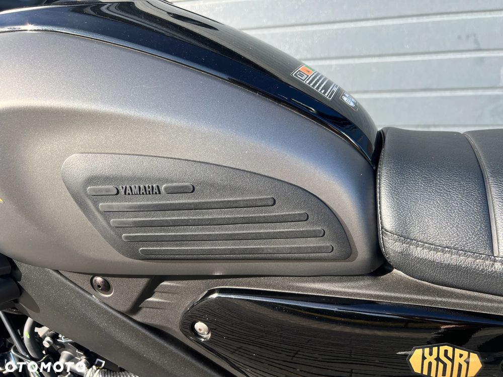 Yamaha XSR - 18