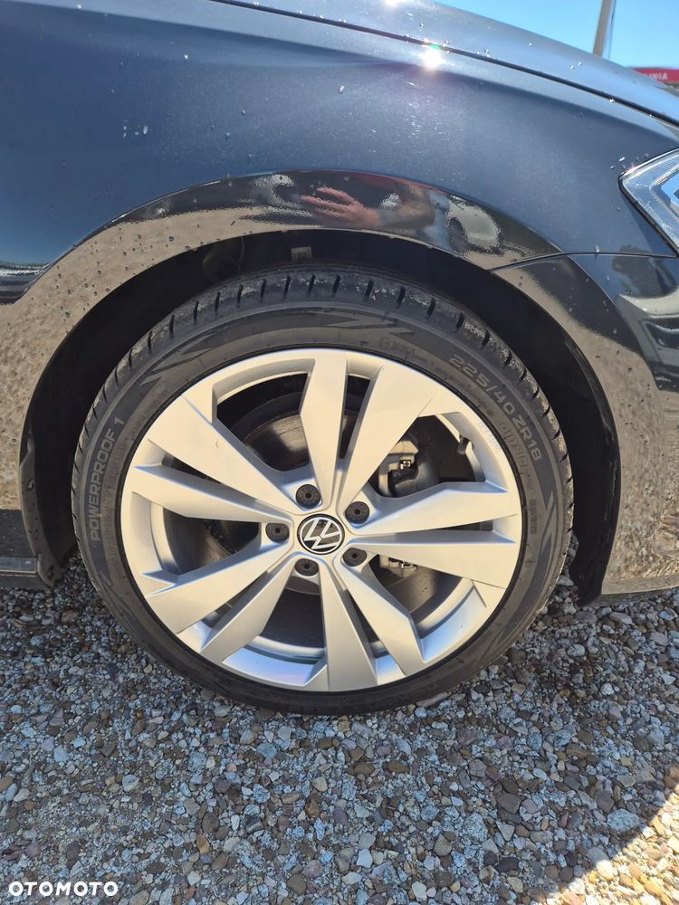 Volkswagen Golf 1.5 TSI BlueMotion ACT Comfortline - 24