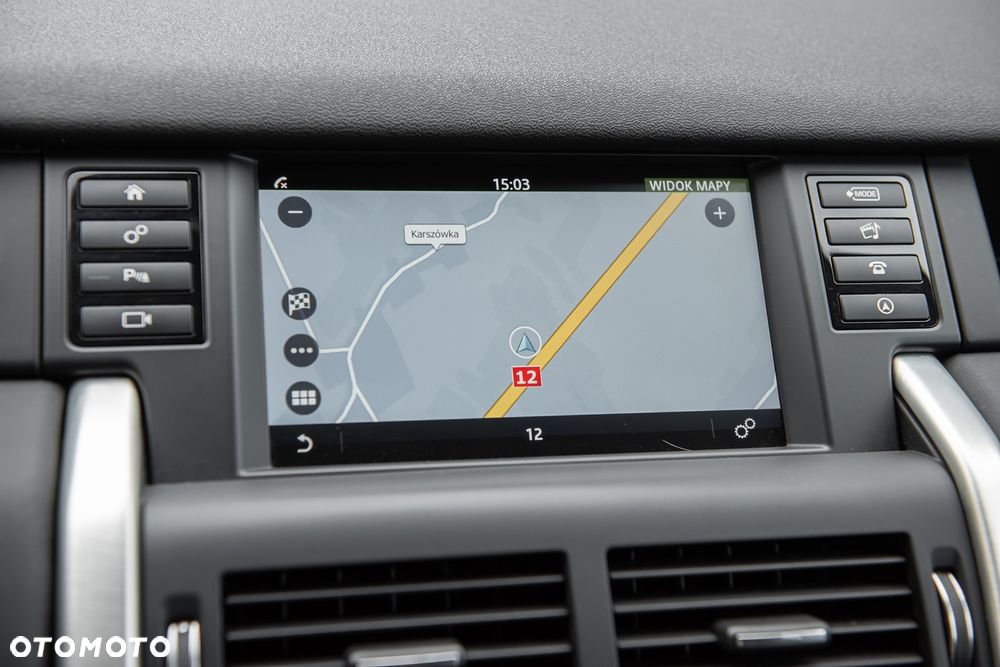 Land Rover Discovery Sport TD4 HSE Luxury - 26
