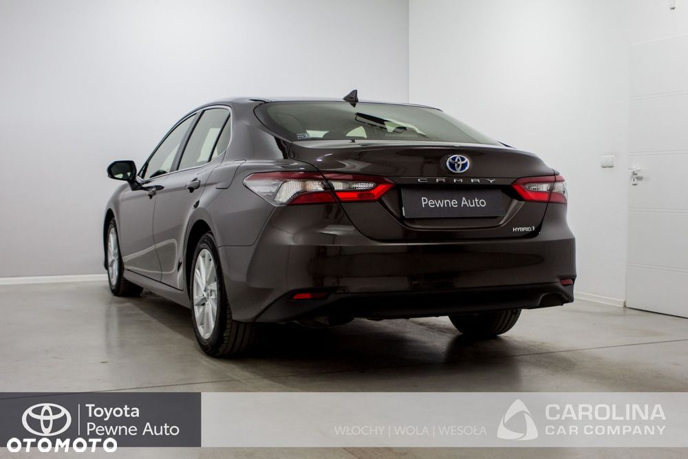 Toyota Camry 2.5 Hybrid Comfort CVT - 3