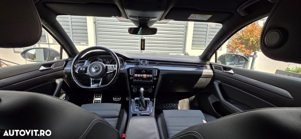 Volkswagen Passat 2.0 TDI DSG Comfortline - 14