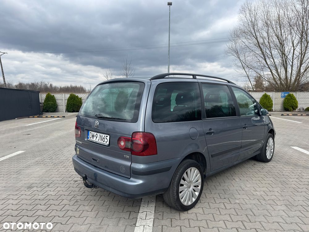 Volkswagen Sharan 1.9 TDI Comfortline - 5
