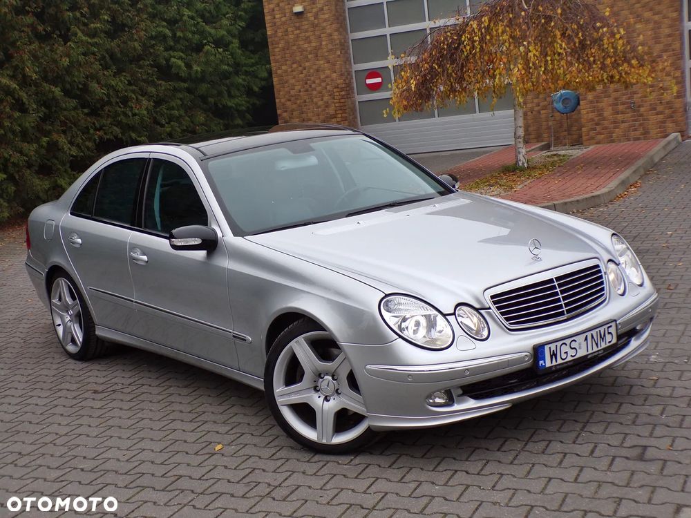 Mercedes-Benz Klasa E 500 T 4Matic Automatik Avantgarde - 14