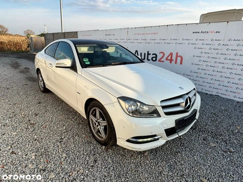 Mercedes-Benz Klasa C 180 Coupe BlueEFFICIENCY 7G-TRONIC