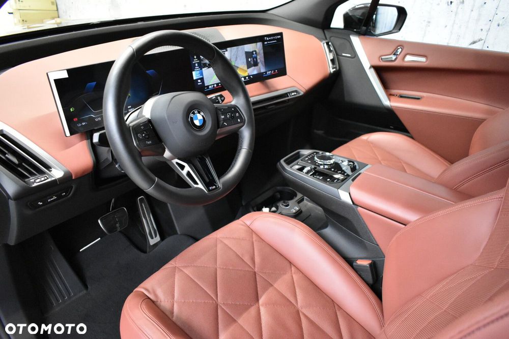 BMW iX - 5
