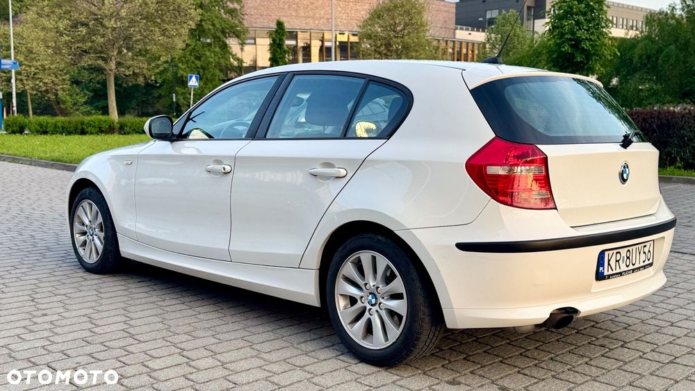 BMW Seria 1 116i - 12
