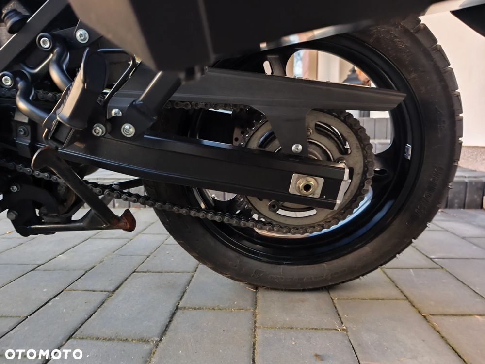 Suzuki V-STROM - 15