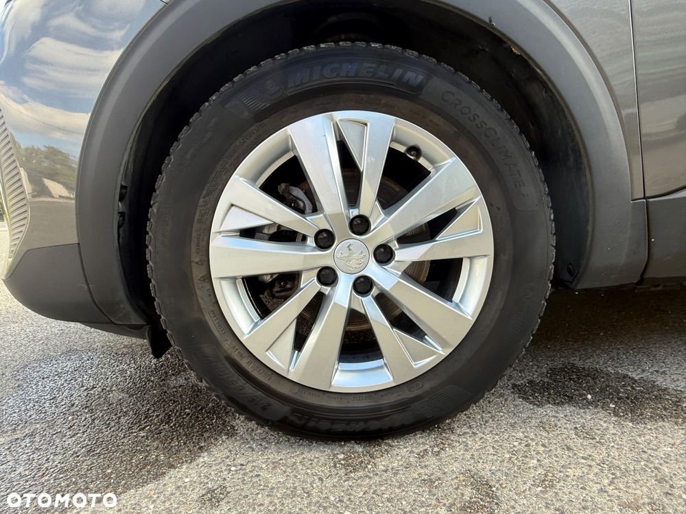 Peugeot 3008 1.2 PureTech Active Pack S&S EAT8 - 18