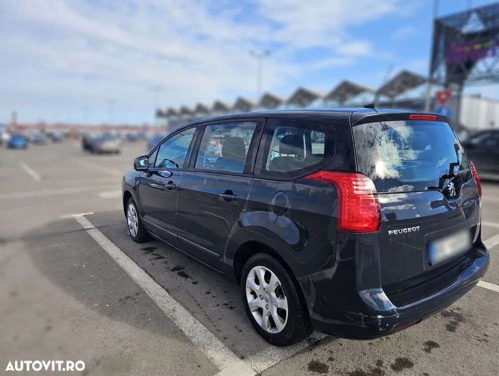 Peugeot 5008 1.6 HDI Confort Pack - 3