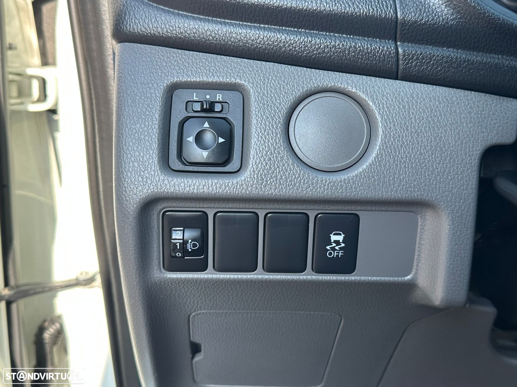 Mitsubishi L200 2.4 DI-D CD Invite 4WD - 7