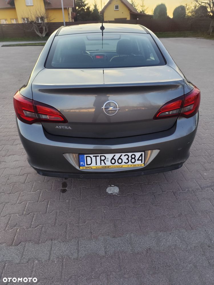 Opel Astra 1.6 Enjoy - 4