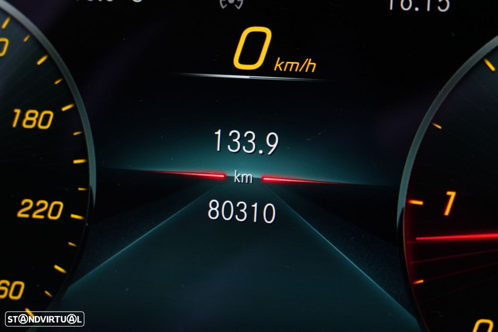 Mercedes-Benz CLS 220 d AMG Line - 21