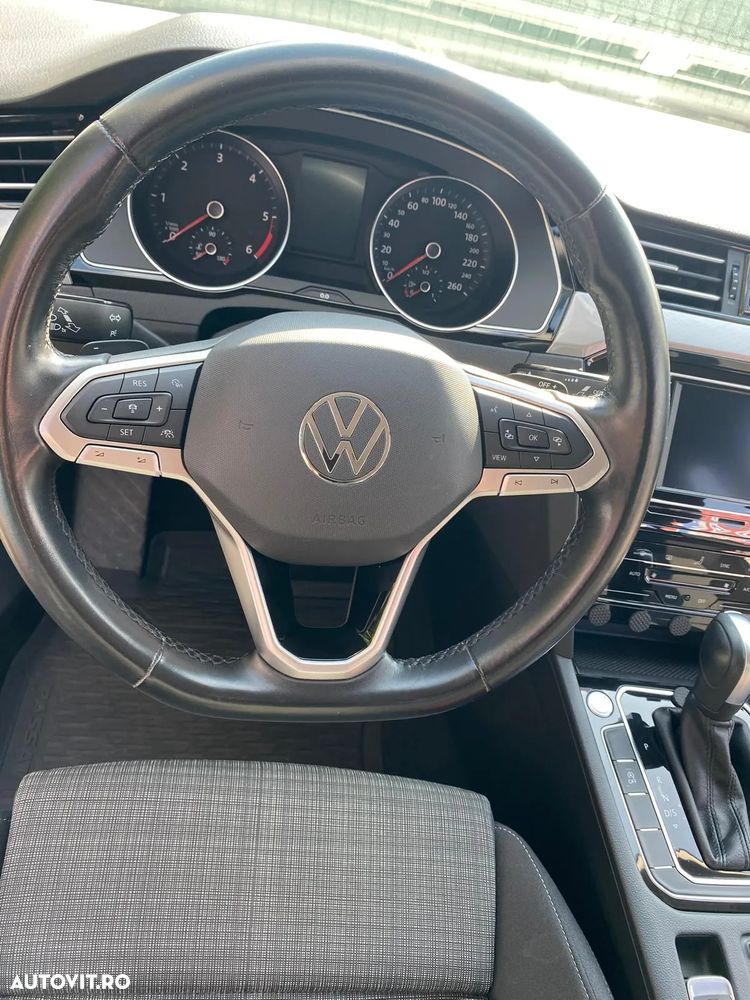 Volkswagen Passat Variant 2.0 TDI DSG Comfortline - 18