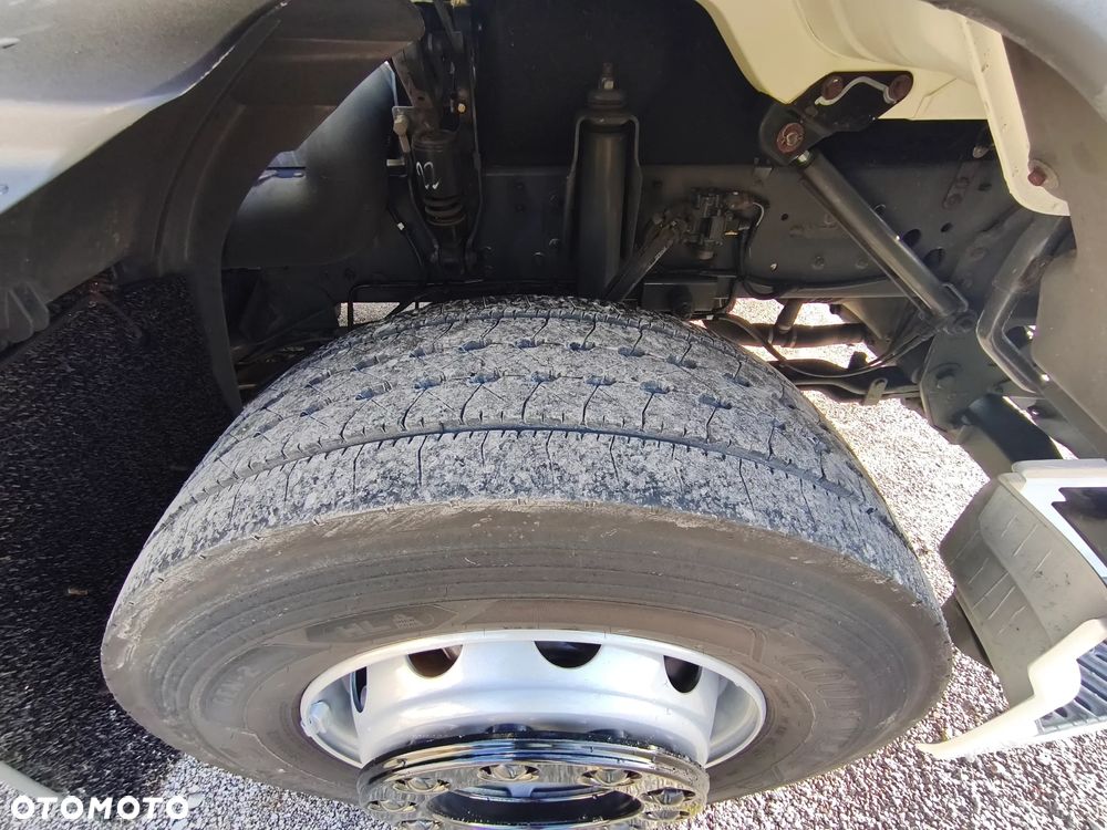 DAF DAF LF 250 / FA 290 / Izoterma / Winda / Holandia / Przebieg 241000 km /18 palet - 27