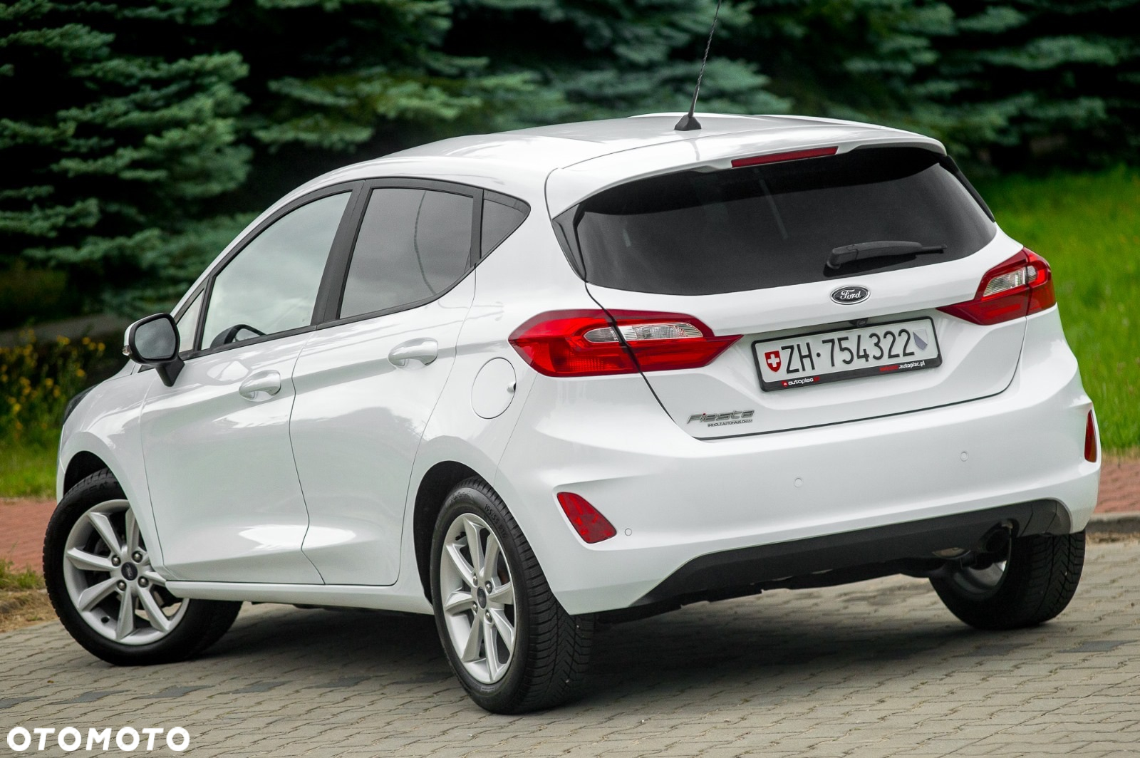 Ford Fiesta 1.0 EcoBoost S&S TITANIUM - 18