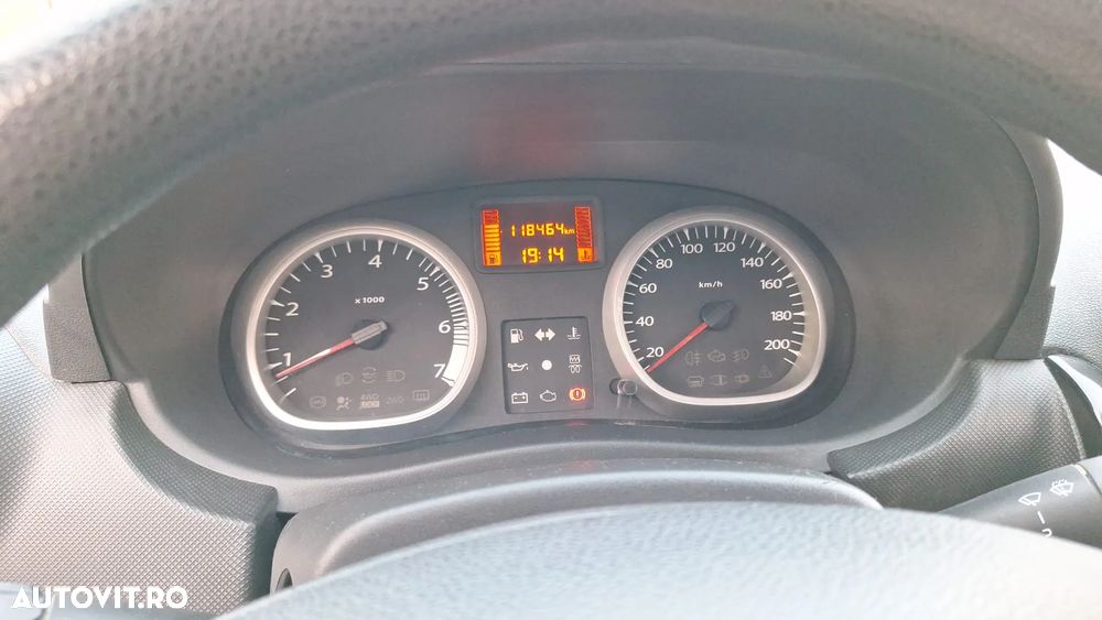 Dacia Duster dCi 90 FAP 4x2 Ambiance - 6